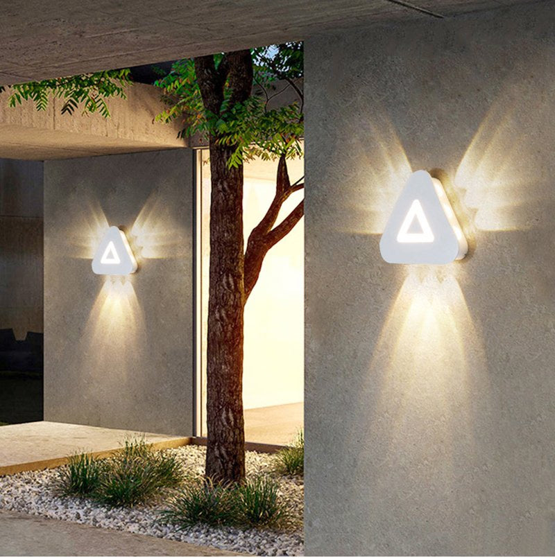 ESNCO Outdoor Triangle Led Wall Light IP65 Waterproof 3000K Warm White.