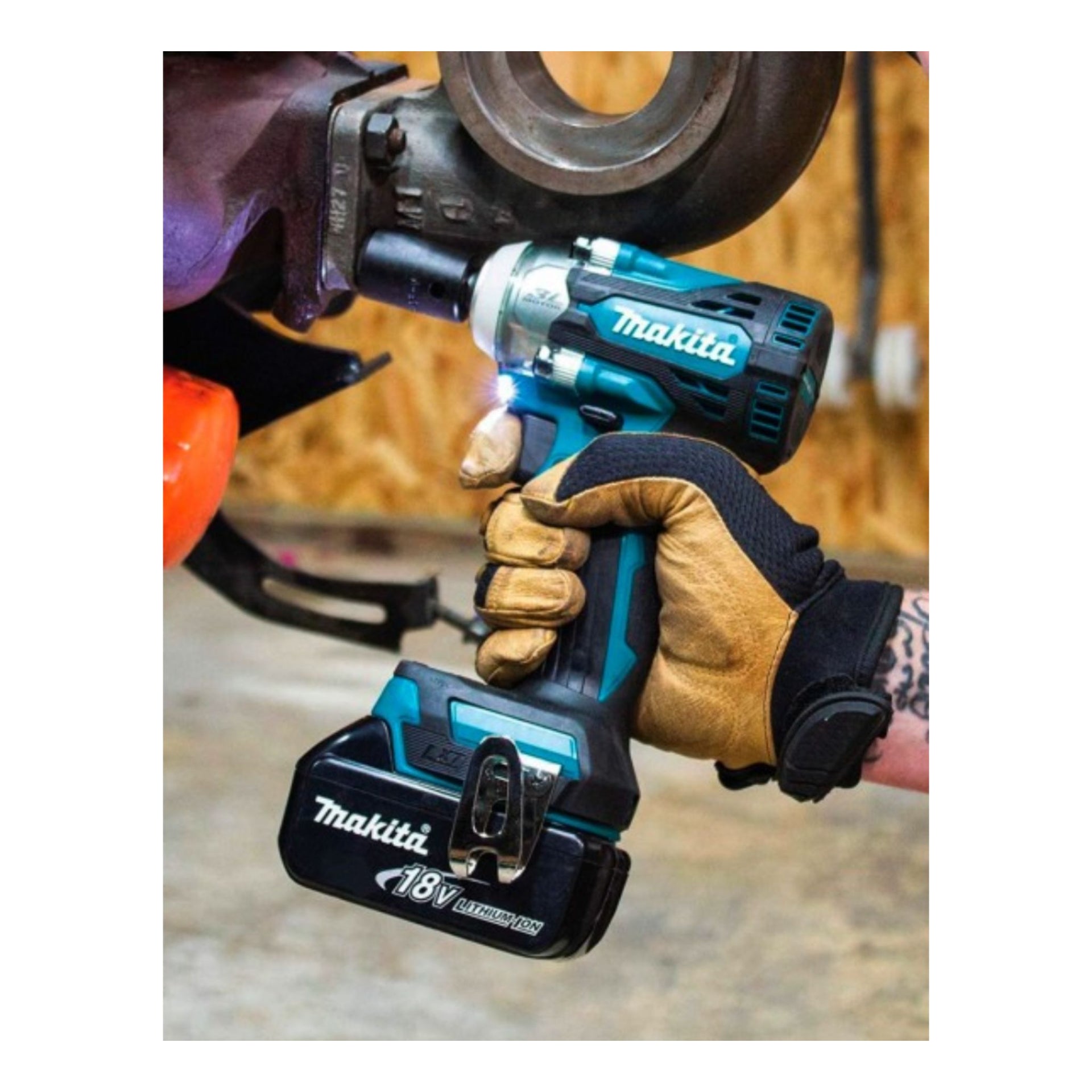 Makita DTW300RTJ 18V LXT Cordless Impact Wrench 1/2" 330Nm