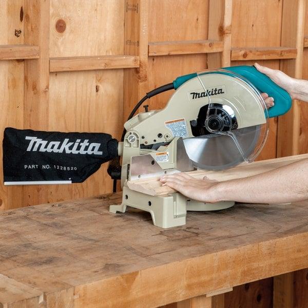 Makita LS1040 Compound Miter Saw 255mm, 1650W